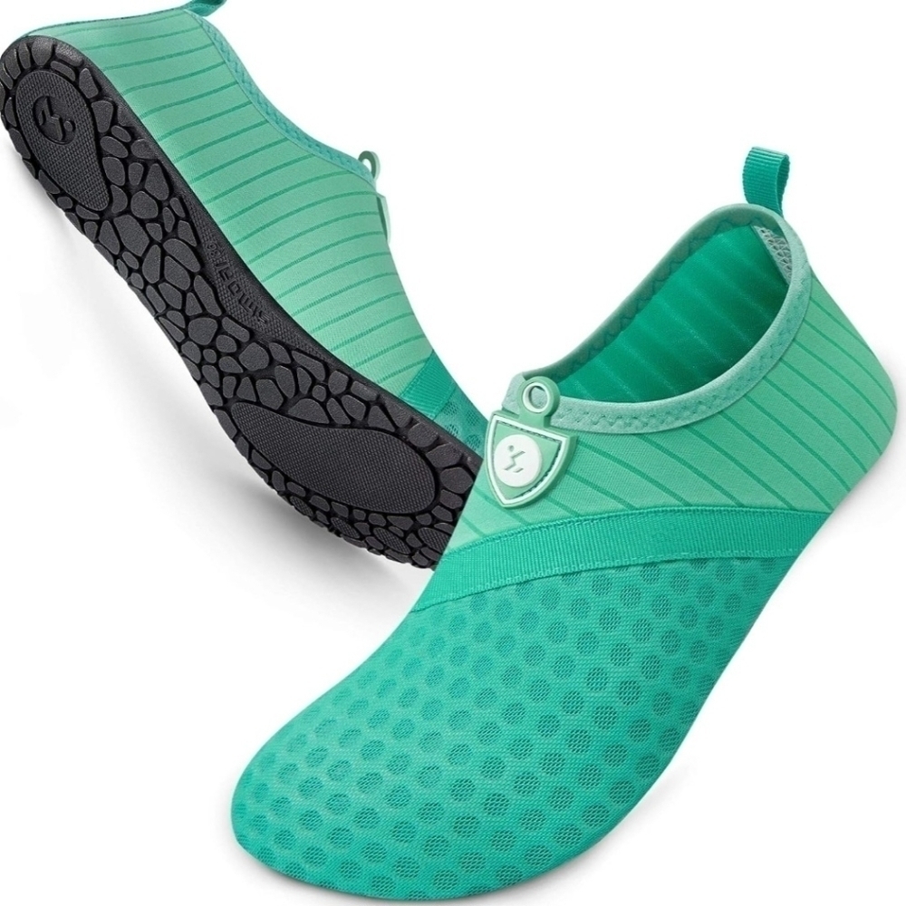 Water Shoes, Mens Size 9-10 or Womens Size 11, Simari, NWT